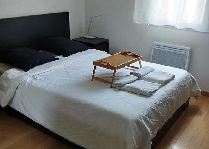 Апартаменти St Martin Avec Belles Prestations *