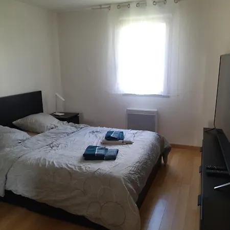 St Martin アパート ブレスト